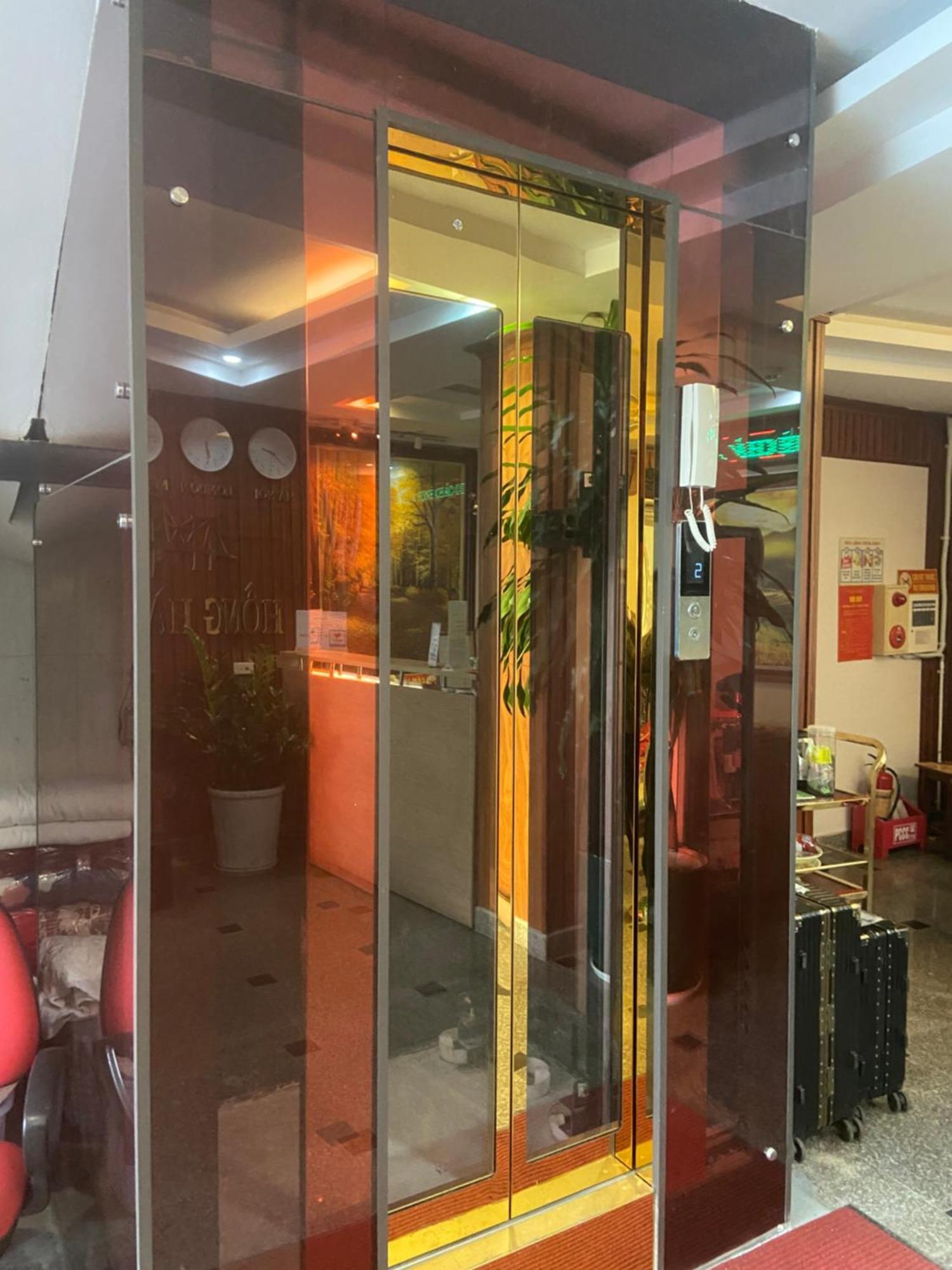 Hong Ha Airport Hotel Thach Loi Exteriör bild